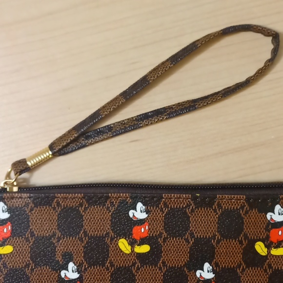 🆕 Mickey Mouse Wristlet Pouch Case Bag Purse Wallet Clutch - Picture 3 of 9